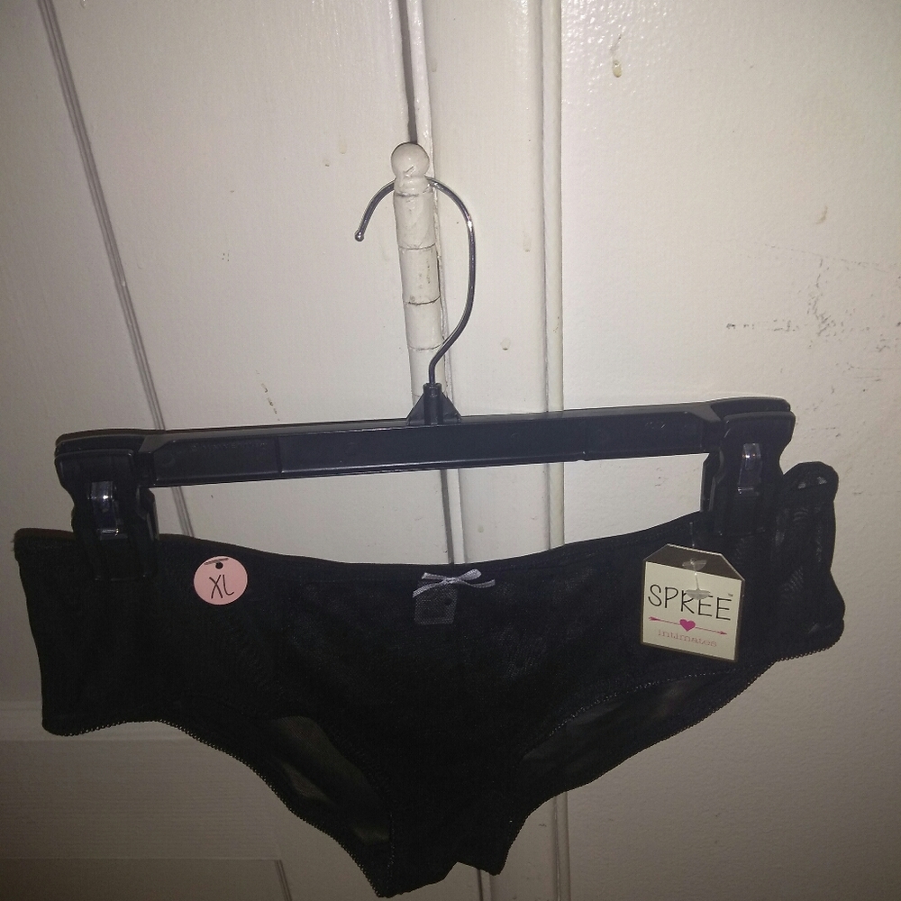 Intimates - Picture 4 of 8